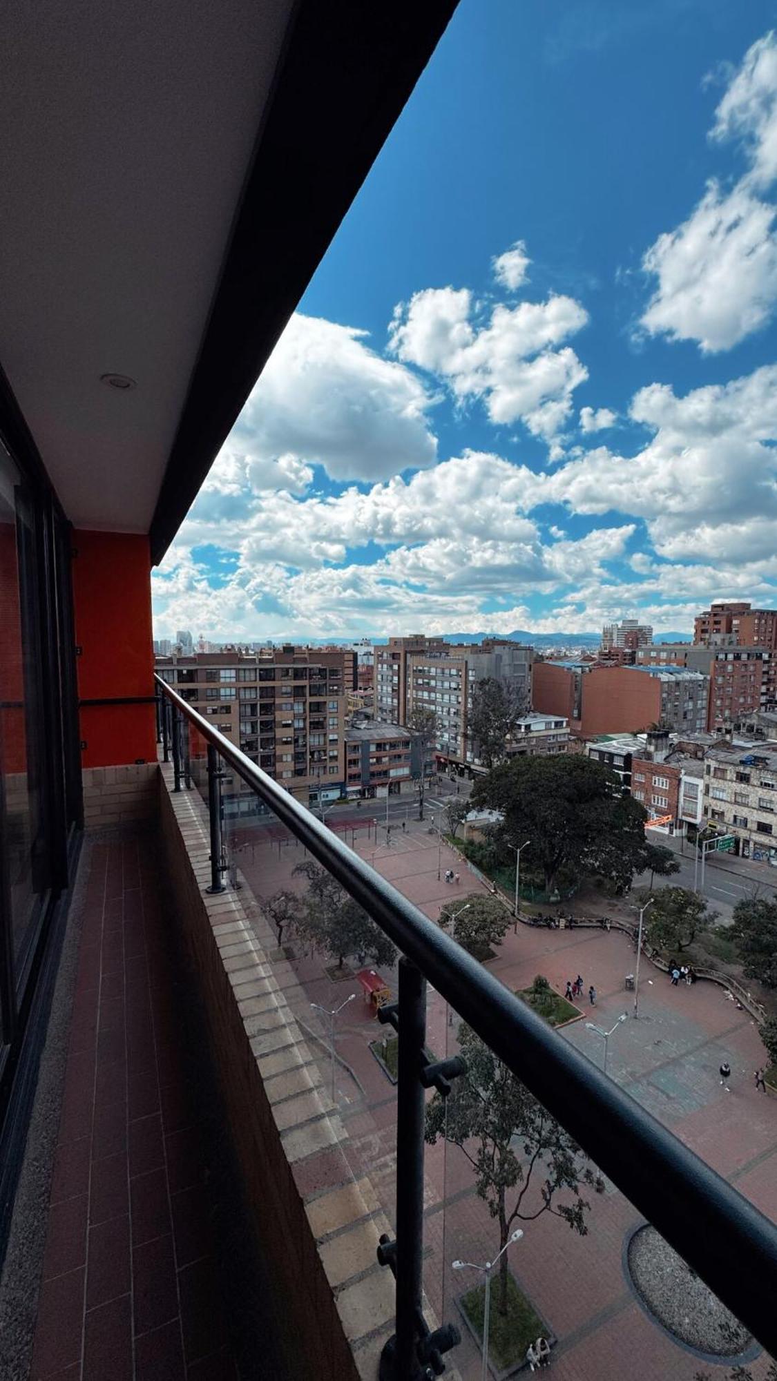 With Balcony In Chapinero Apartamento